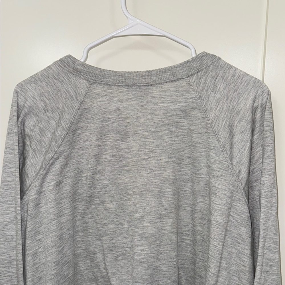 Torrid Sweatshirt Womens Sz 2 Gray Skull Floral Crewneck Jumper Soft Knit Grunge - Picture 7 of 8